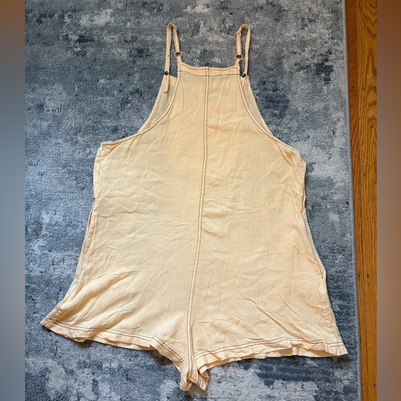NWOT! OU Urban Outfitters Greta Overall Romper, SZ XS, Yellow - Picture 6 of 12